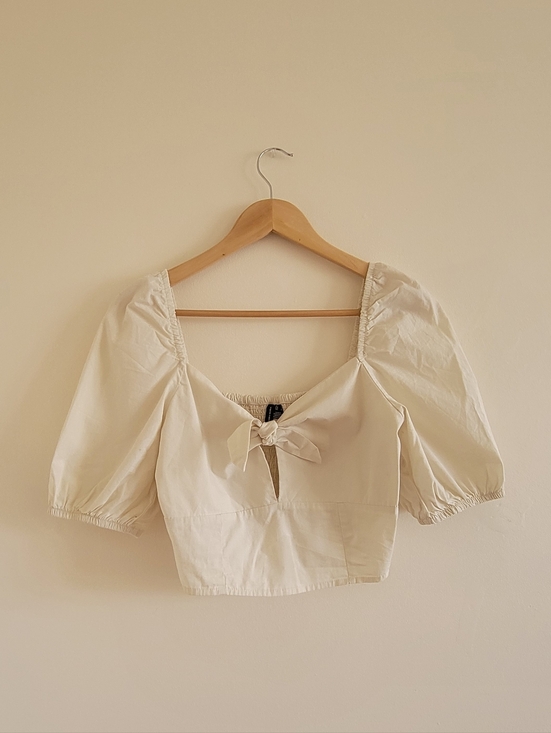 Vero Moda Tops - VERO MODA Cream Sweetheart Tie-Knot Blouse Top